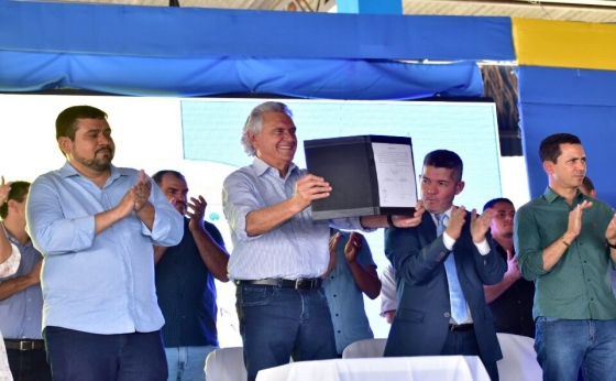 Governador Ronaldo Caiado autoriza construção de 30 casas em Fazenda Nova (Fotos: Cristiano Borges)