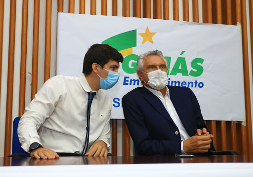 Presidente da Goinfra Pedro Sales e Governador Ronaldo Caiado anuciando investimentods de mais 200 milhoes de reais nos municípios