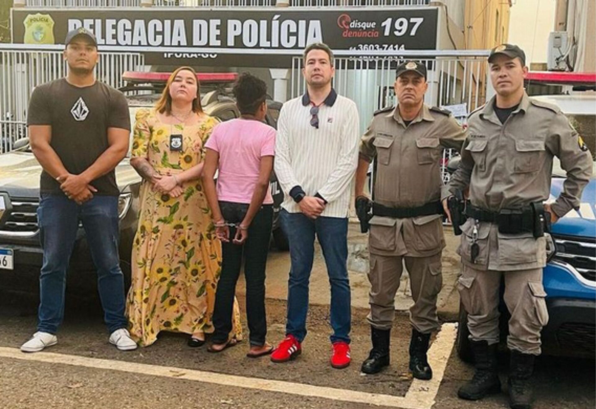 Presa Filha Que Cometeu Assassinato Contra A Própria Mãe - Oeste Goiano